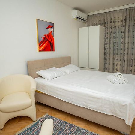 He-Ra Apartments City Centre Skopje Eksteriør billede