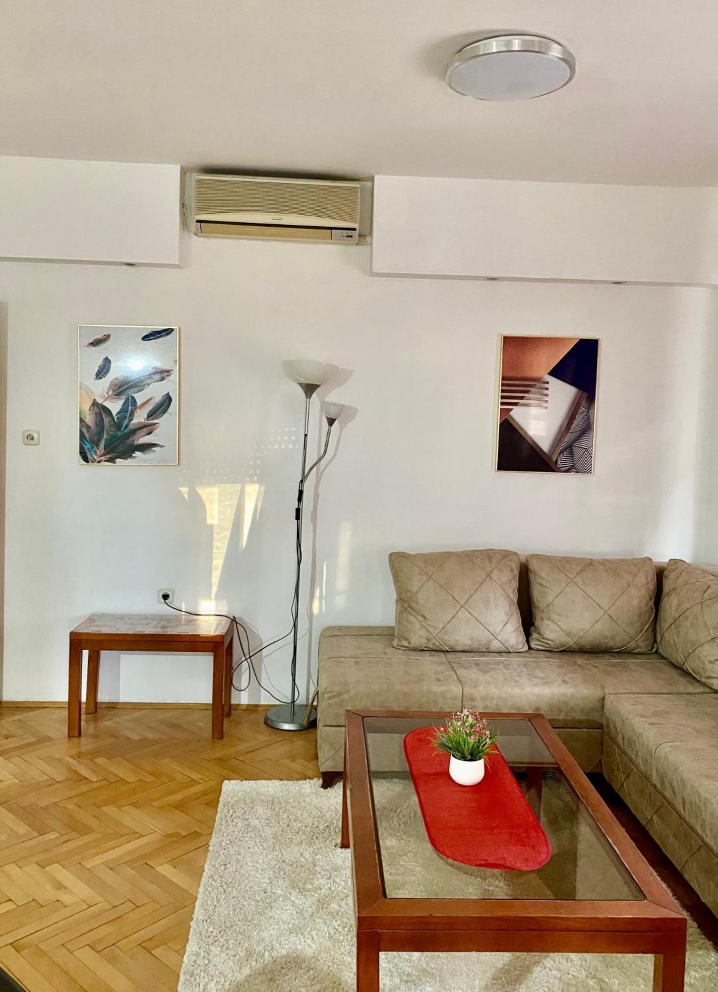 He-Ra Apartments City Centre Skopje Eksteriør billede